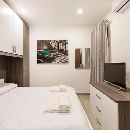Golden Flat In San Pawl-hosted By Sweetstay 圣保罗湾城