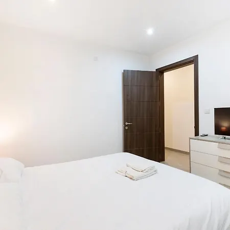 酒店 Golden Flat In San Pawl-hosted By Sweetstay 圣保罗湾城